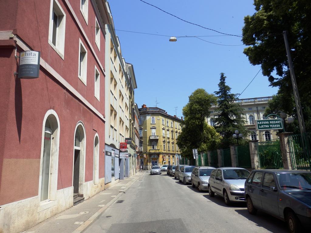 Apartment Pula Center Zewnętrze zdjęcie